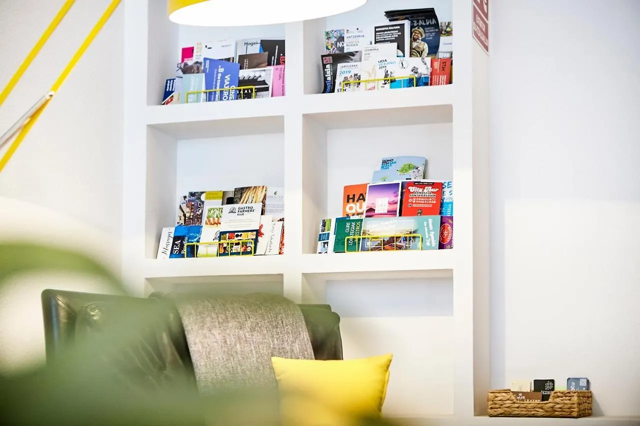 Salaberria Apartment With Private Garage 산세바스티안